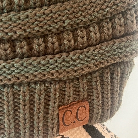 C.C Knit Hat | OS | Pretty Green Colors | NWOT - Picture 3 of 7